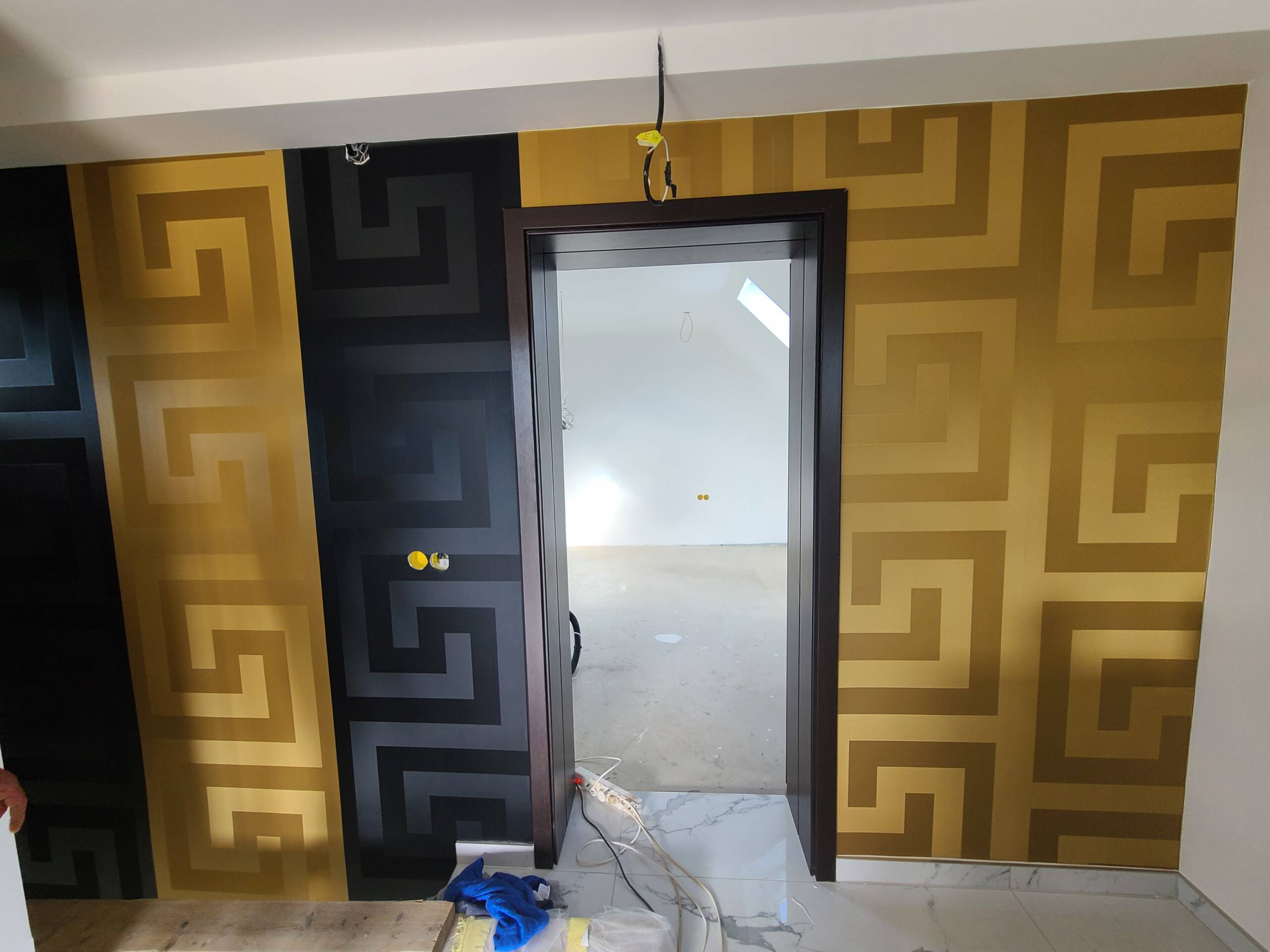 Particulier woning – Versace behang